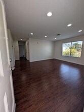 529 E Colorado Blvd in Monrovia, CA - Building Photo - Building Photo