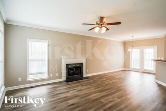 448 Marble Ct in Gallatin, TN - Foto de edificio - Building Photo