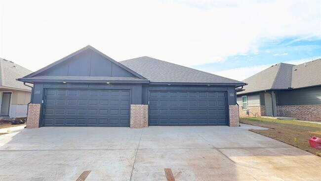 1214 NW 113th St in Oklahoma City, OK - Building Photo - Building Photo