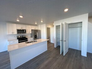 2974 W Graham Lp in Cedar City, UT - Building Photo - Building Photo