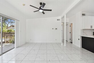 1600 Delaware Ave NE in St. Petersburg, FL - Building Photo - Building Photo