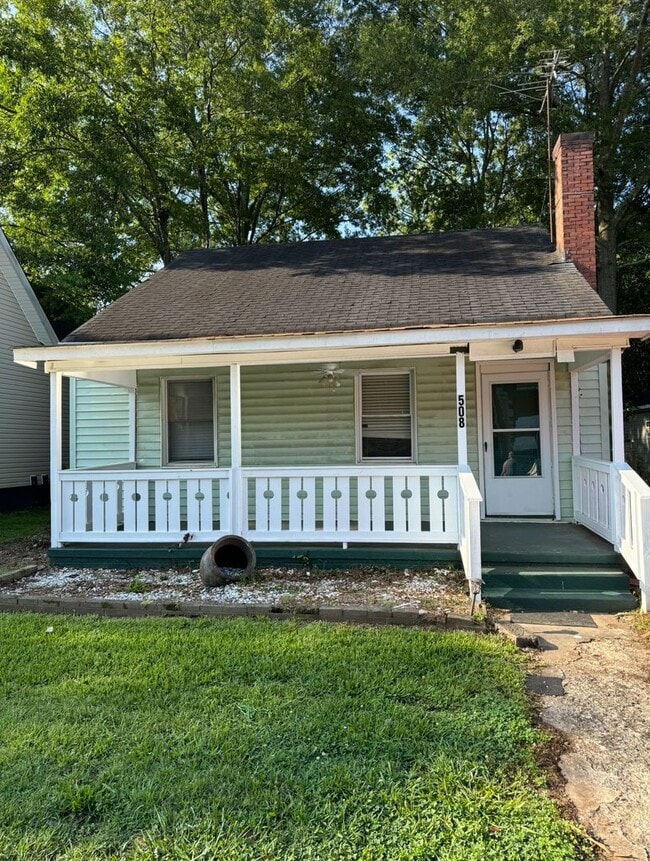 property at 508 W Broad St