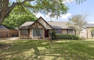 13834 Oakwood Ln in Sugar Land, TX - Building Photo