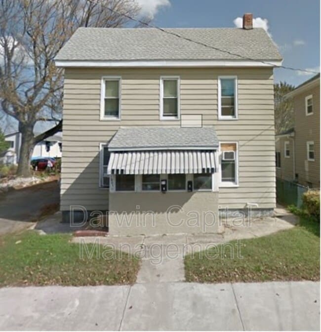 property at 1201 N Commerce St