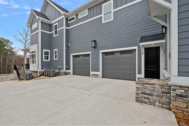 805 Naples Dr in Davidson, NC - Foto de edificio - Building Photo