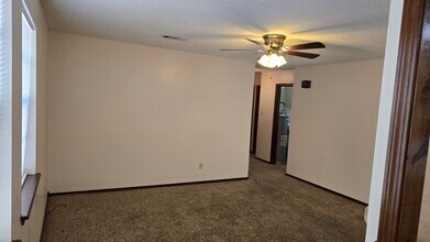 408 N Joplin Pl, Unit B in Russellville, AR - Building Photo - Building Photo