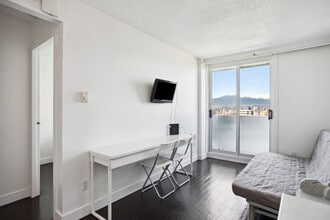 1125 W 12th Ave in Vancouver, BC - Building Photo - Building Photo