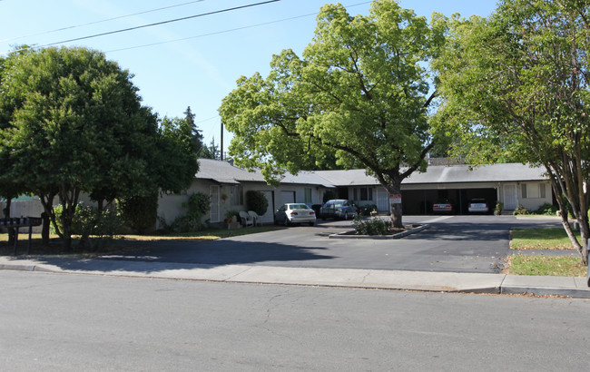 214-224 Corson Ave in Modesto, CA - Building Photo - Other