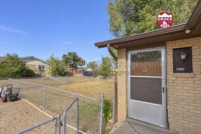 6630 Knox Ct