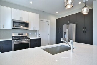 225 A Washington Blvd in Oak Park, IL - Building Photo - Building Photo
