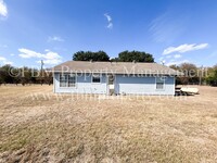 9008 Co Rd 2138 in Kerens, TX - Building Photo - Building Photo