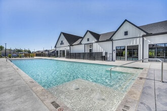Preserve at Highway 6 in Fresno, TX - Building Photo - Building Photo