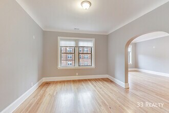 936 Pleasant St in Oak Park, IL - Building Photo - Building Photo