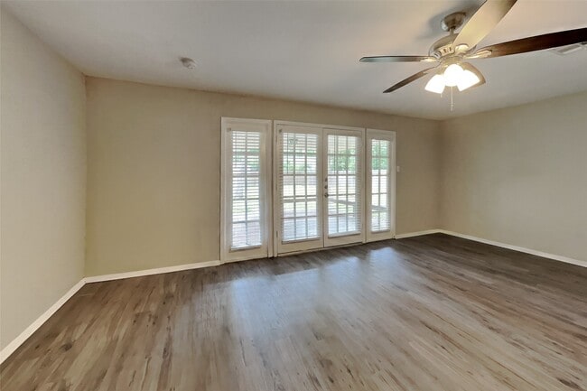 3419 Shadowcrest Ln in Spring, TX - Building Photo - Building Photo