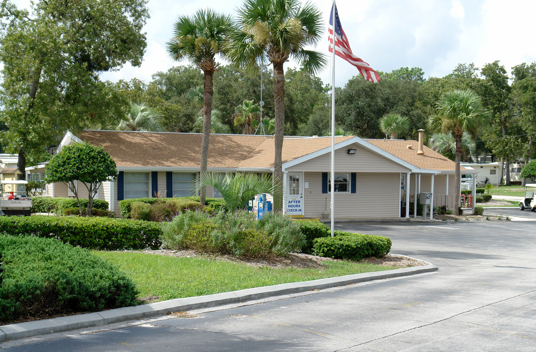 Orange City MH & RV Resort in Orange City, FL - Foto de edificio