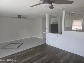 3139 Searchwood Dr in Jacksonville, FL - Building Photo - Building Photo