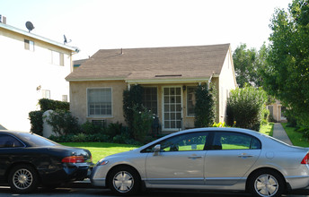 440-442 W Stocker St in Glendale, CA - Building Photo - Building Photo