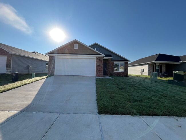 property at 2611 E Meramec St