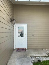 14962 SW 143rd Ct in Miami, FL - Building Photo - Building Photo