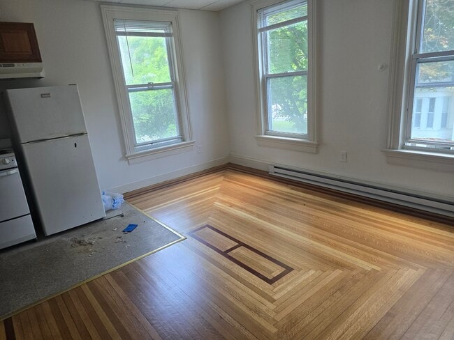 114 E Liberty St, Unit Apt 6