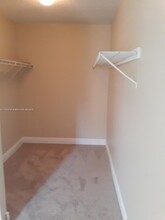 605 S Pine Island Rd, Unit 302A in Plantation, FL - Building Photo - Building Photo