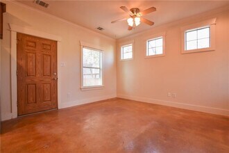 5405 Avenue H in Austin, TX - Building Photo - Building Photo