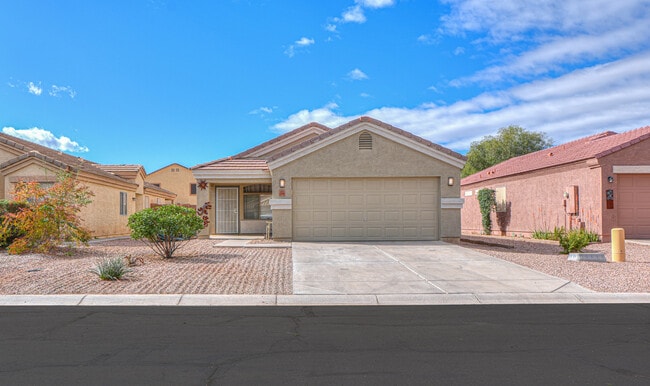 property at 43749 W Magnolia Rd