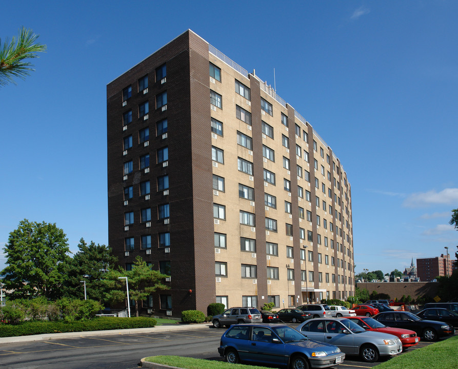 Asbury Terrace in Tarrytown, NY - Building Photo