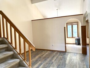 101 Copper Beech Dr in Rocky Hill, CT - Building Photo - Building Photo