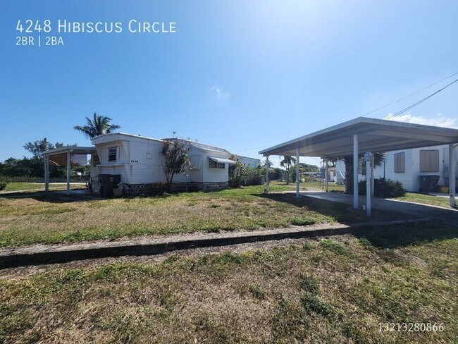 4248 Hibiscus Cir in West Palm Beach, FL - Building Photo - Building Photo
