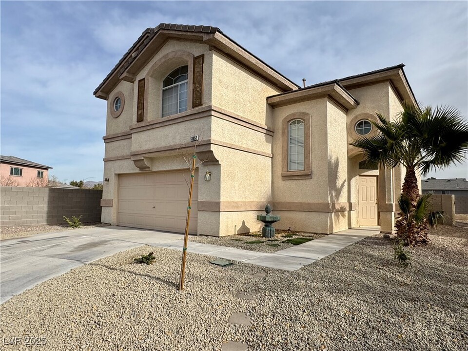 3952 Hampton Grove Ct in Las Vegas, NV - Building Photo