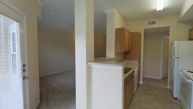 woodcreek farms apartments
