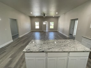173 Watch Hl Dr in Durant, OK - Building Photo - Building Photo