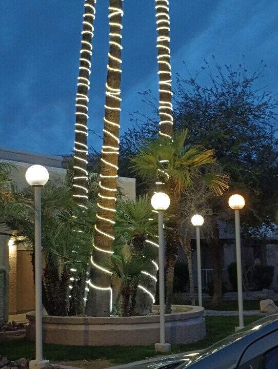 5757 W Eugie Ave, Unit #1112 in Glendale, AZ - Building Photo