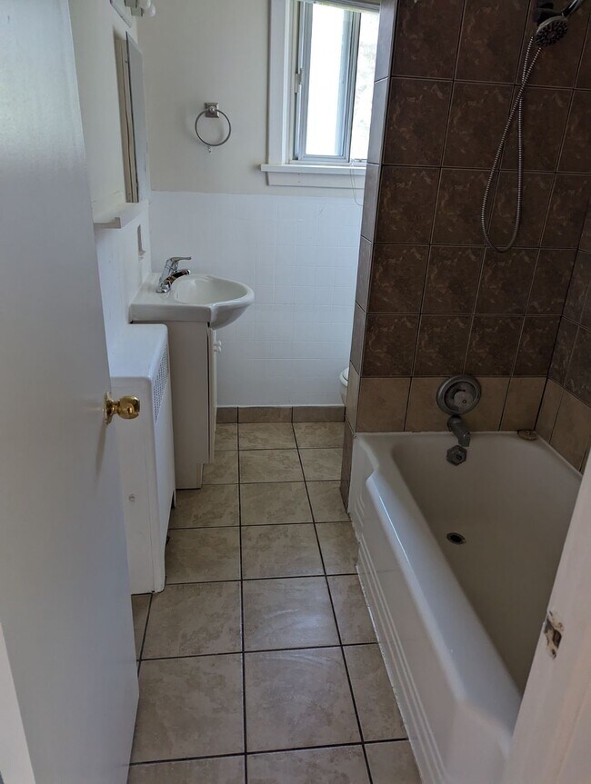 22 Lasalle Ct in Oshawa, ON - Building Photo - Building Photo