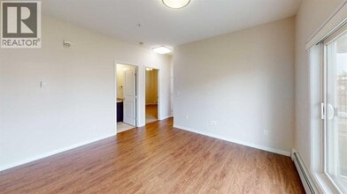 10004-1097A 97A St in Grande Prairie, AB - Building Photo - Building Photo