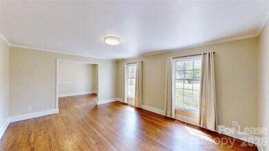 6821 View Way Dr in Charlotte, NC - Building Photo - Building Photo