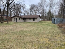 1504 Oakridge Rd SW in Pillager, MN - Building Photo
