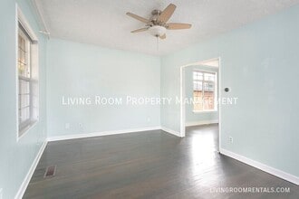 4503 SE 67th Ave in Portland, OR - Building Photo - Building Photo