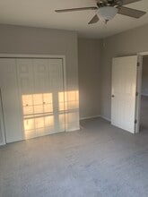 435 Hillary Cir, Unit B in Johnson Creek, WI - Building Photo - Building Photo
