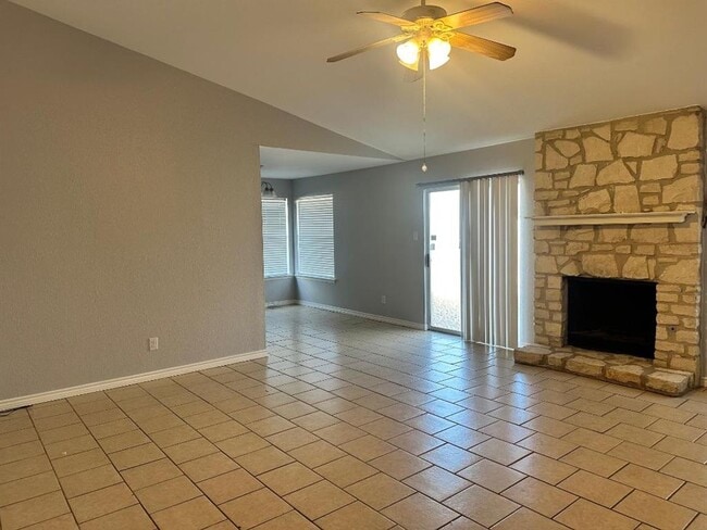 12005 Bobcat Trail in Austin, TX - Building Photo - Building Photo