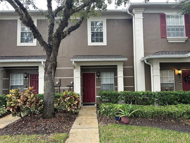 property at 3613 Wilshire Way Rd