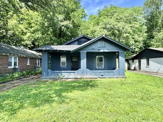 property at 771 N Holmes St