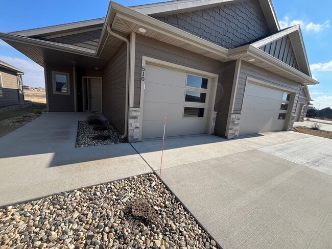 property at 510 Prairieside Trl