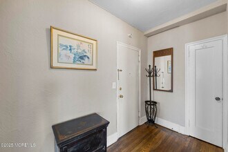 400 Deal Lake Dr in Asbury Park, NJ - Building Photo - Building Photo