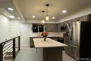 5418 S Huron St in Littleton, CO - Building Photo