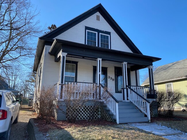 property at 339 E Lincoln St