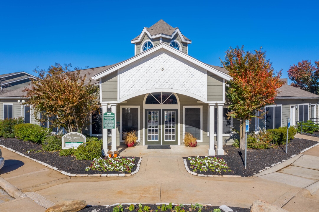Saddlewood Club in Bryan, TX - Foto de edificio