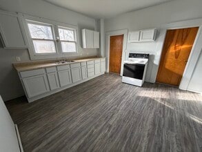 716 Robinson St in Danville, IL - Building Photo - Building Photo