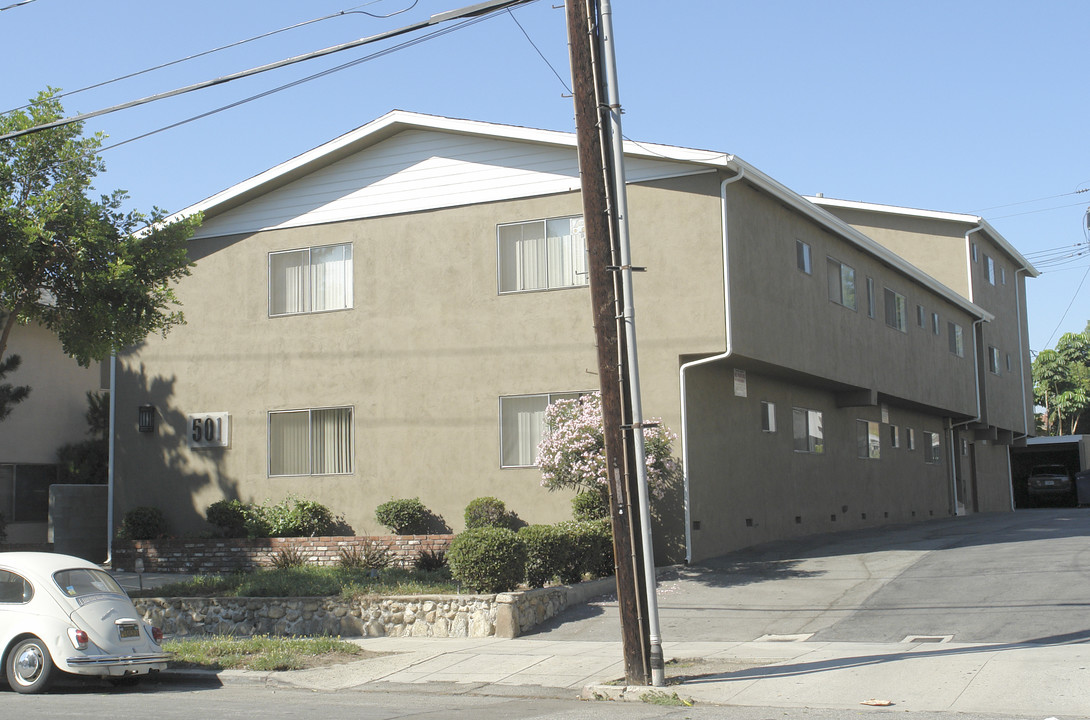 501 N Chapel Ave in Alhambra, CA - Building Photo